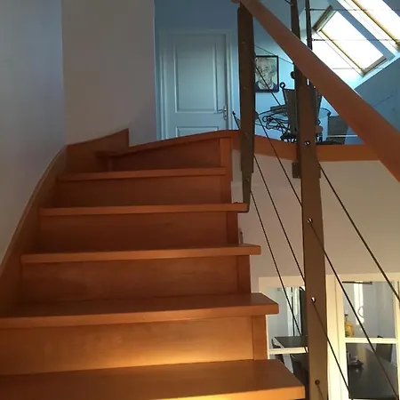 ベッド・アンド・ブレックファスト Les Evens