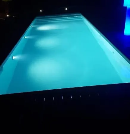 ベッド・アンド・ブレックファスト Les Evens